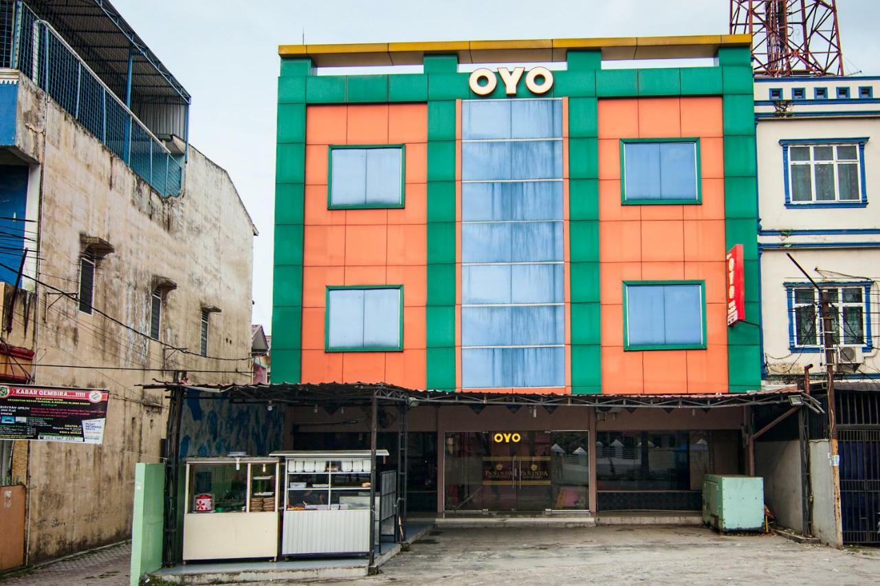 Oyo 529 Hotel Paninda Medan Exterior foto